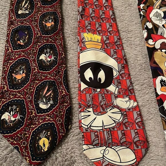 Vintage looney tunes neck ties - Picture 5 of 11